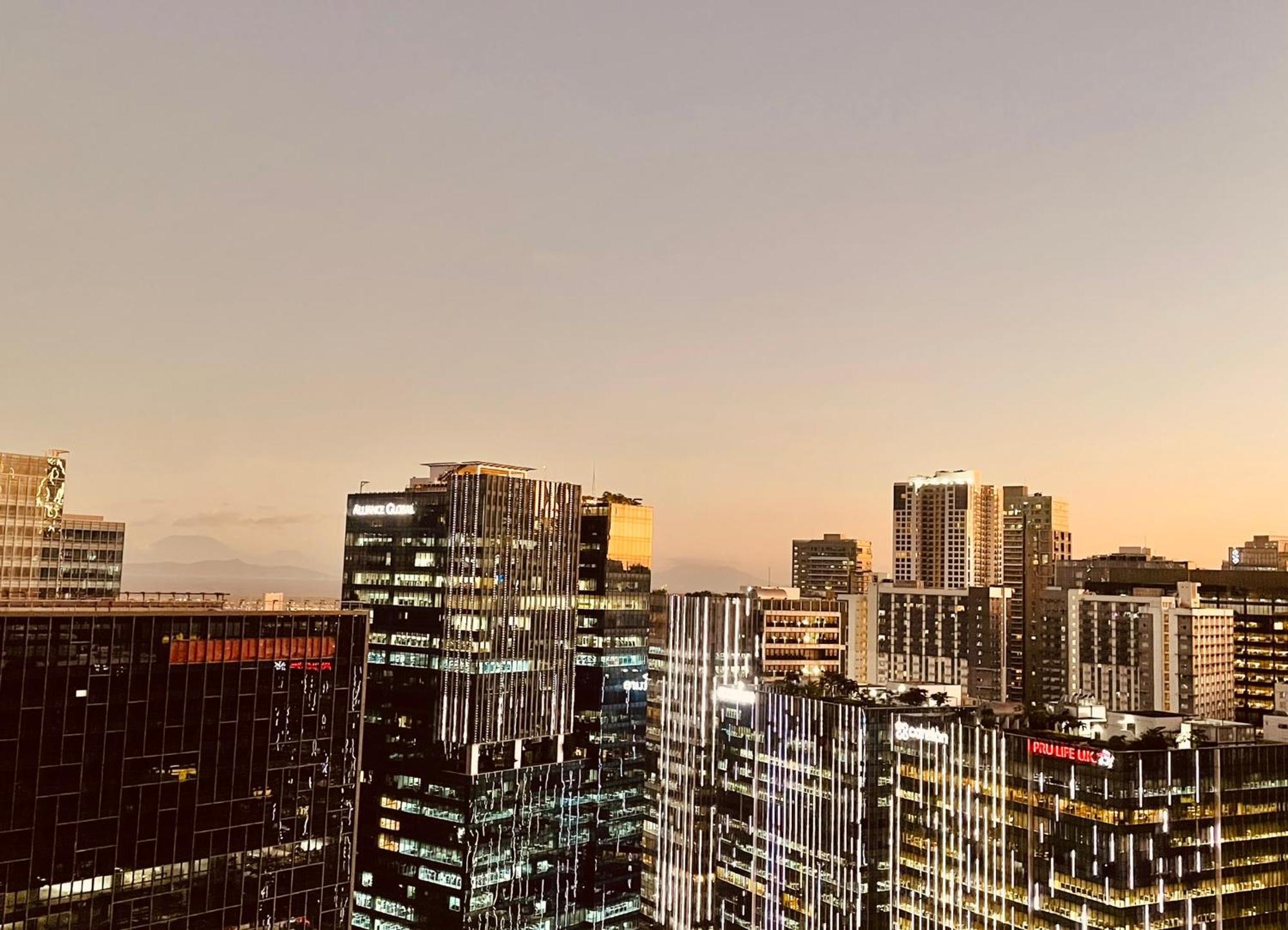 טאגיג Uptown Parksuites Bgc מראה חיצוני תמונה