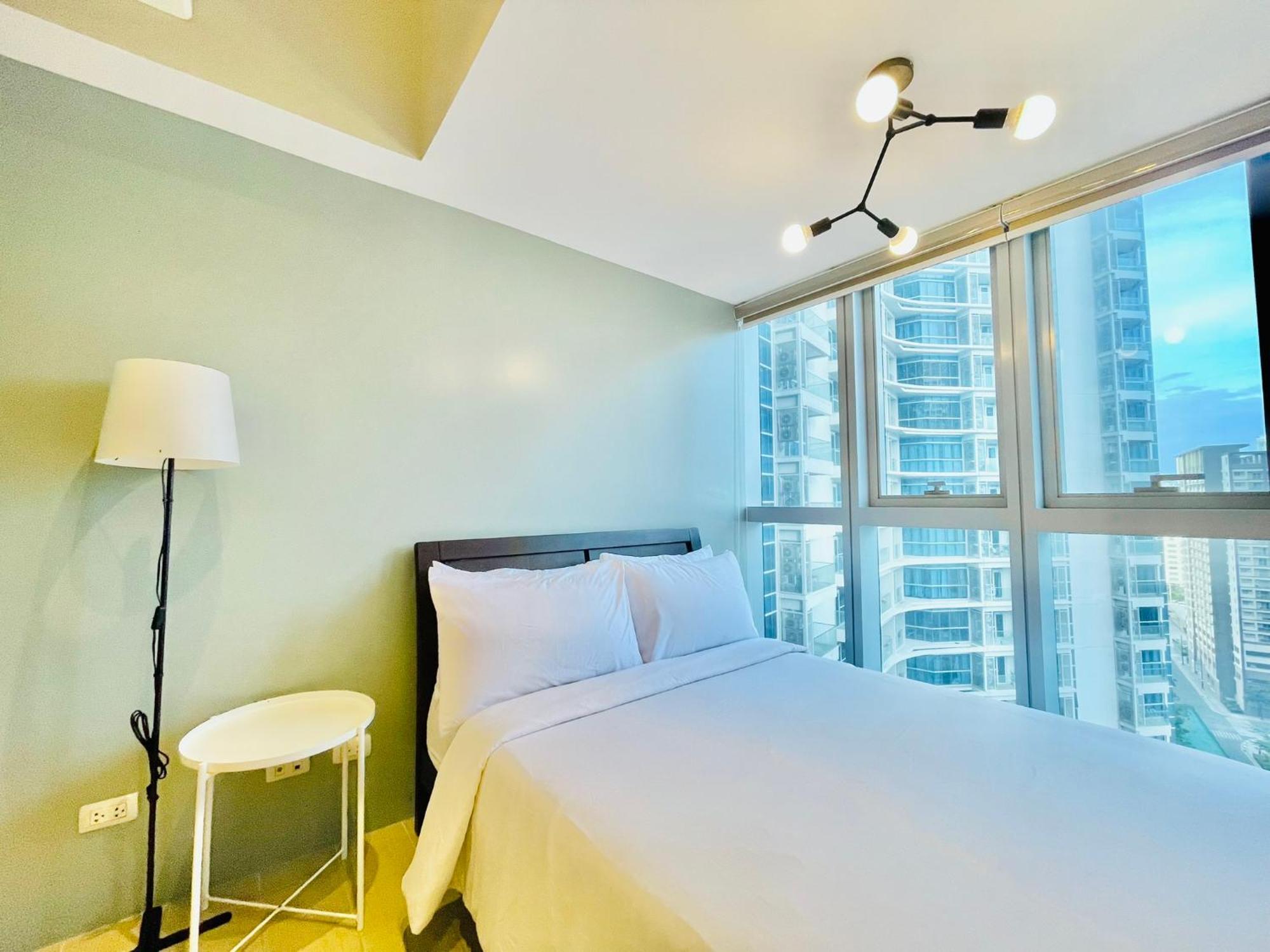 טאגיג Uptown Parksuites Bgc מראה חיצוני תמונה