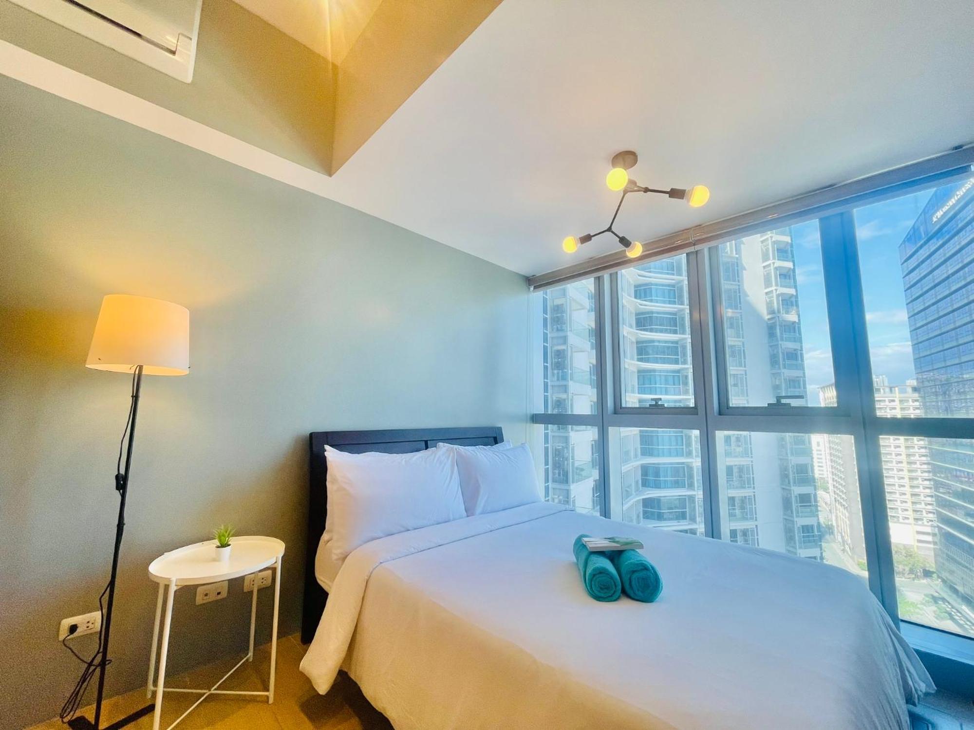 טאגיג Uptown Parksuites Bgc מראה חיצוני תמונה