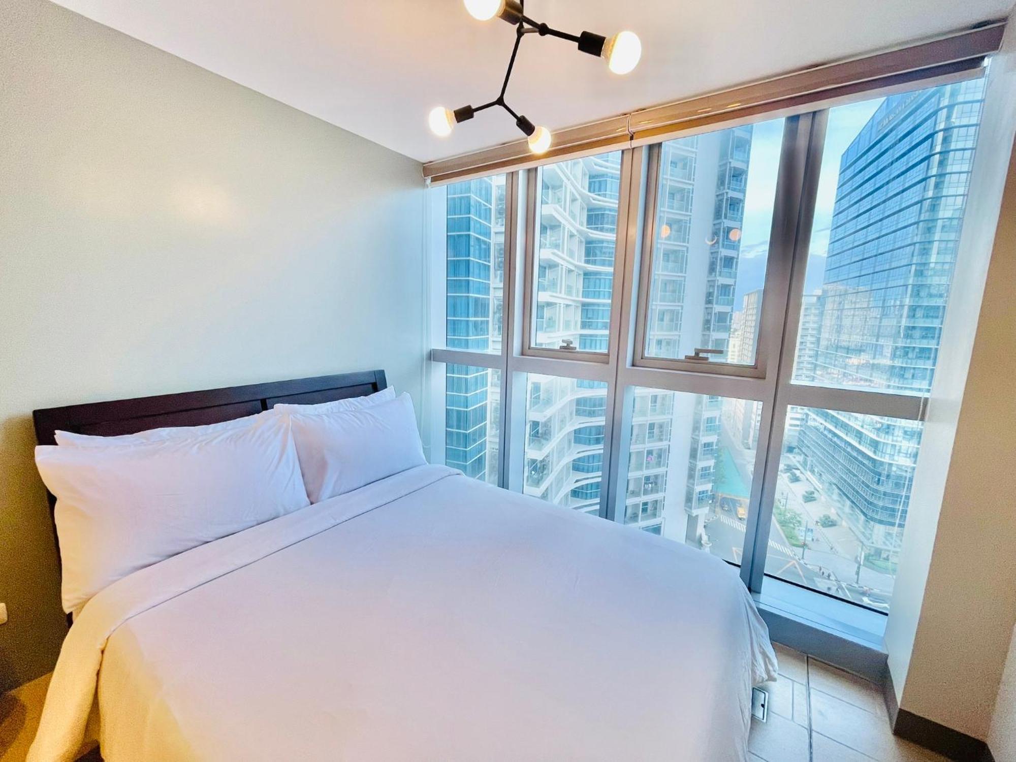 טאגיג Uptown Parksuites Bgc מראה חיצוני תמונה