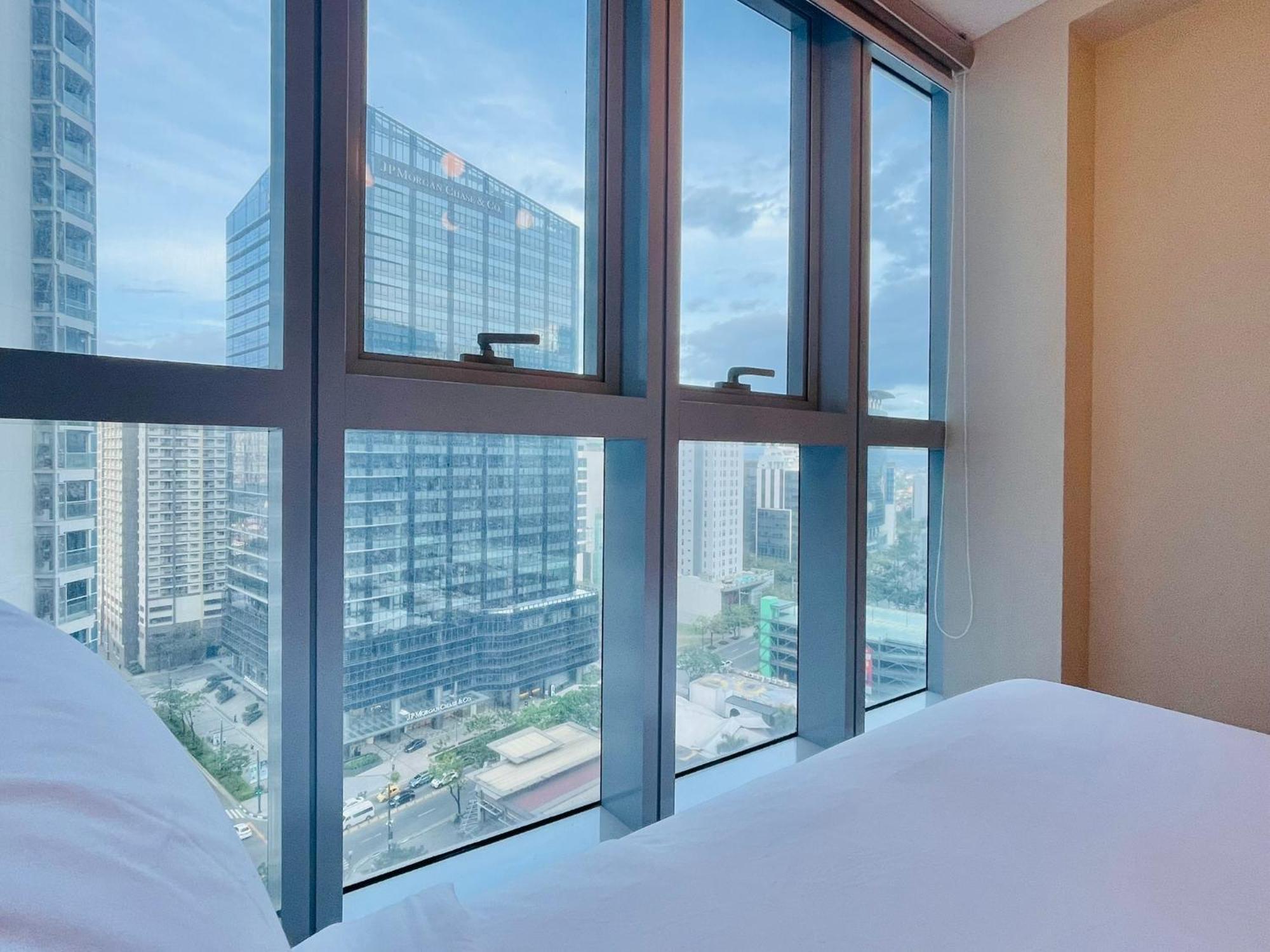 טאגיג Uptown Parksuites Bgc מראה חיצוני תמונה
