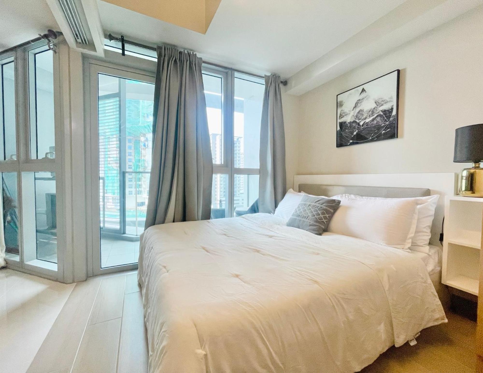 טאגיג Uptown Parksuites Bgc מראה חיצוני תמונה