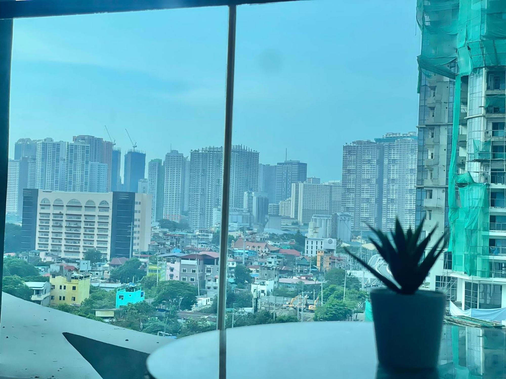 טאגיג Uptown Parksuites Bgc מראה חיצוני תמונה